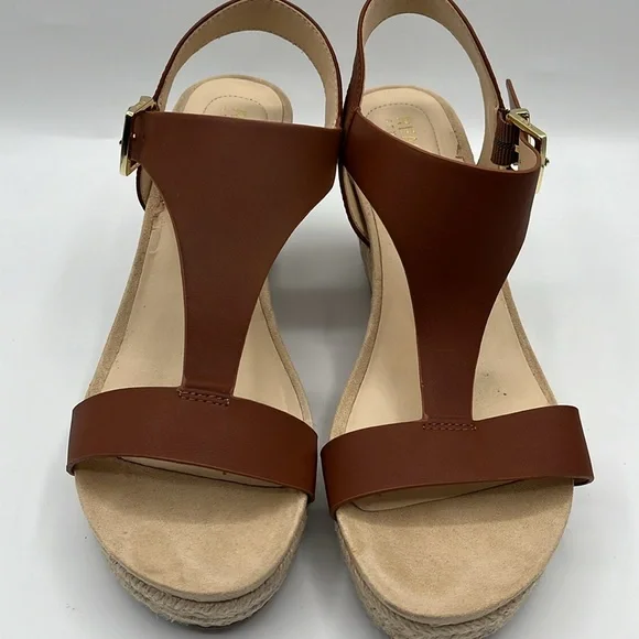 Kenneth Cole REACTION Women's T-Strap Wedge Sandal, Tan - Picture 3 of 8